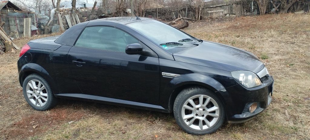 Vand opel tigra 2005 ..benzina cabrioet