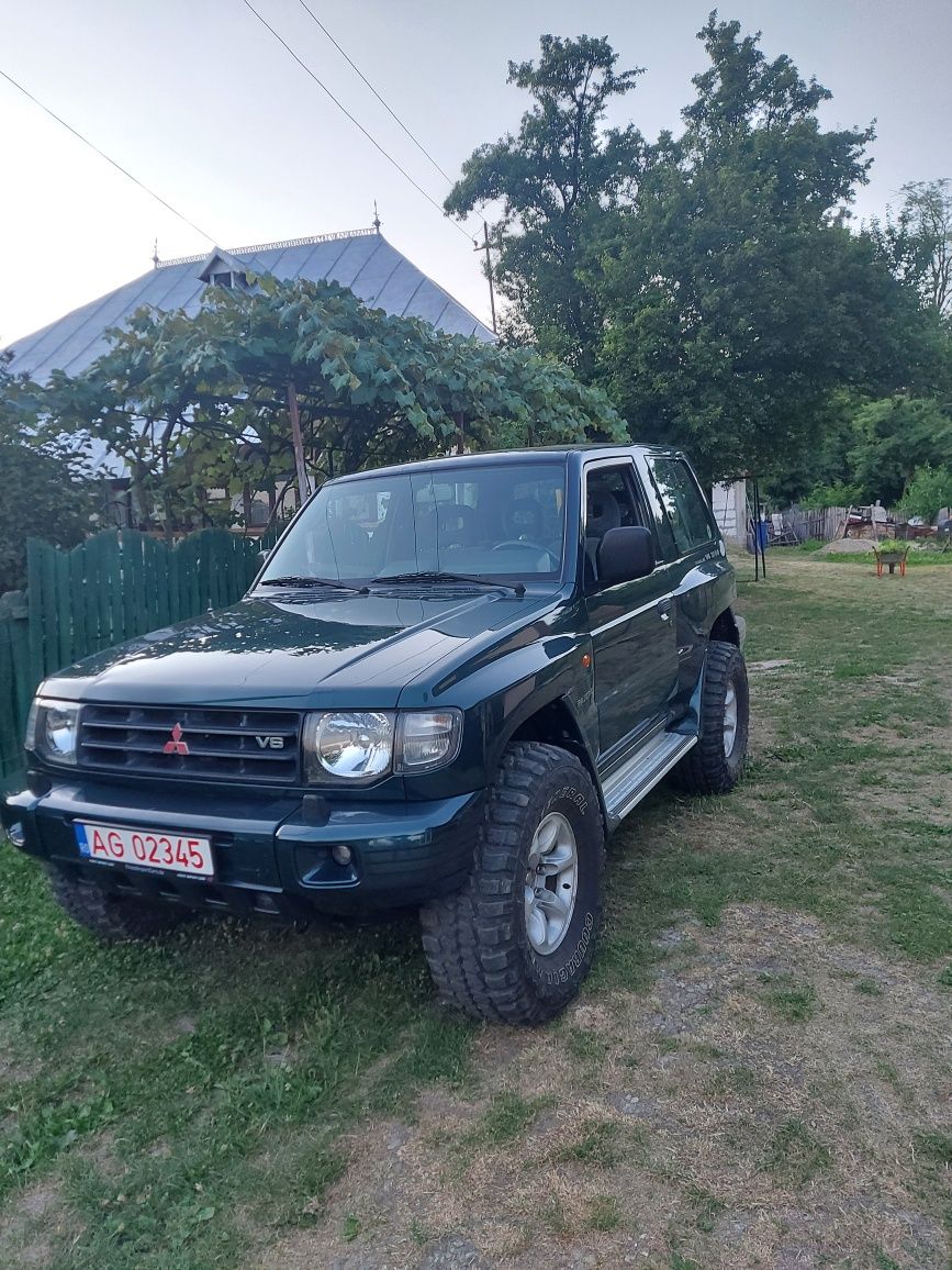 Kit suspensie originală mitsubishi pajero 3.5 benzină