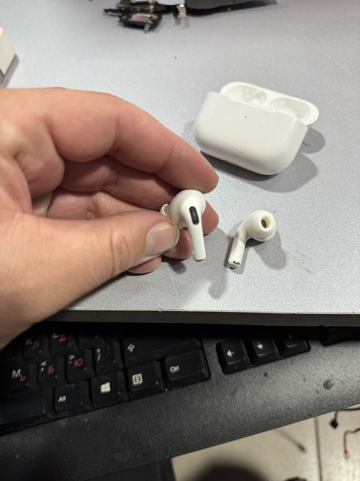 Vand casti airpods pro 1