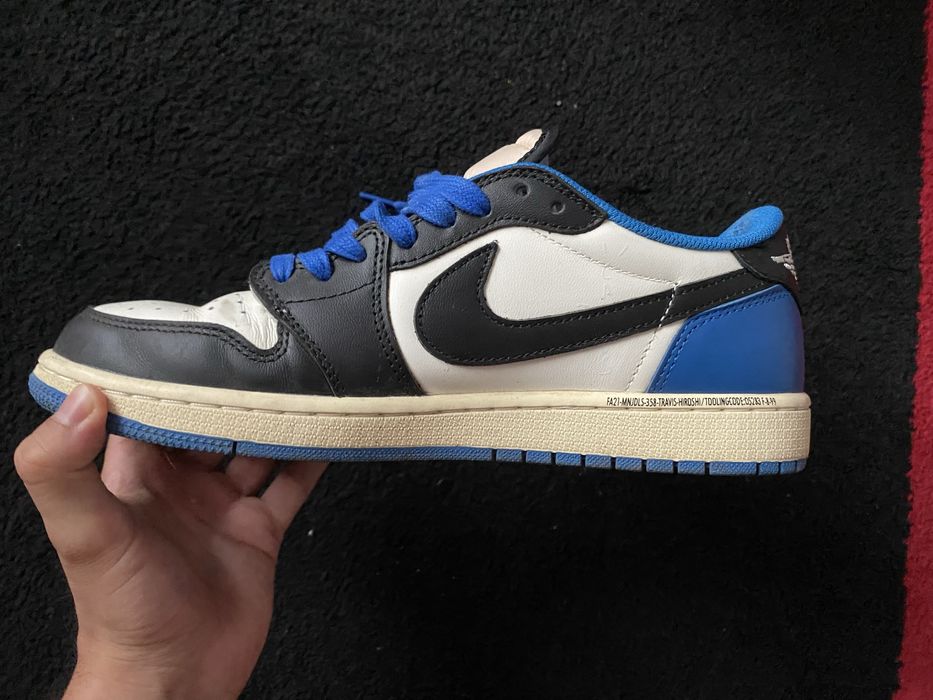 Jordan 1 Low Travis Scott