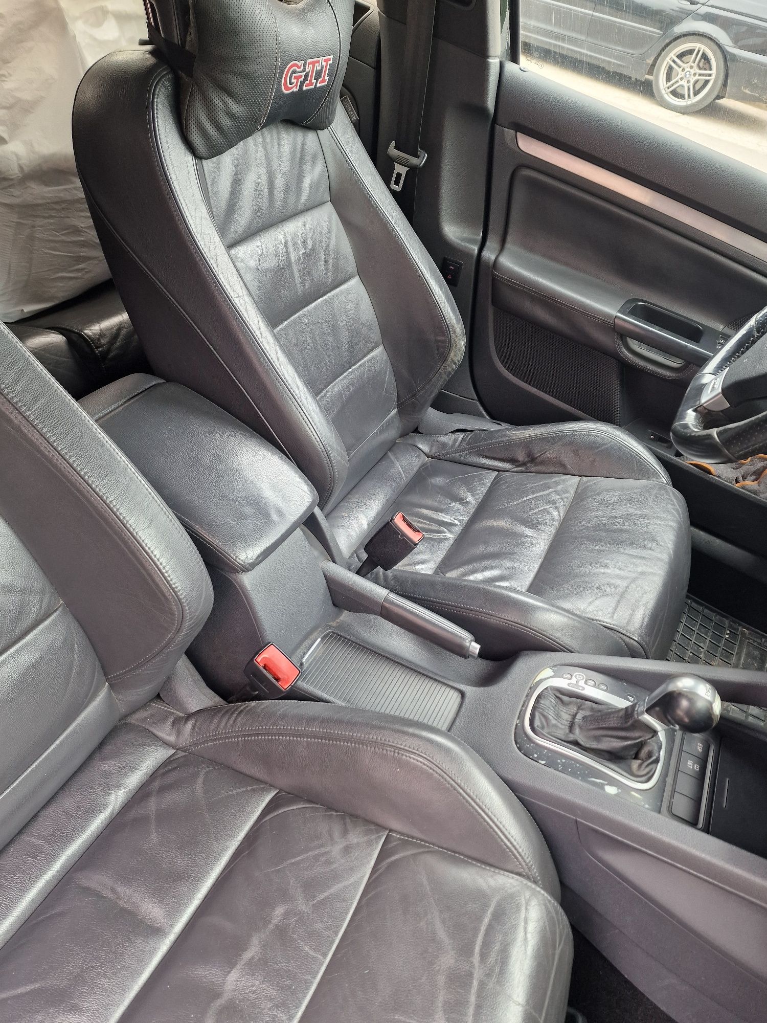 Салон от голф 5 GTI 5 врати