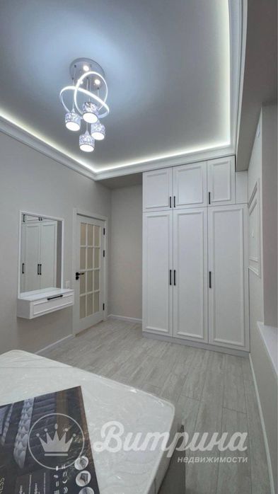 Продаётся 2-комнатная квартира на Юнусабаде, ЖК Хонсарой