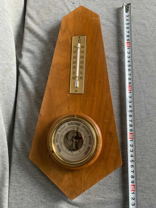 барометър термометър влагомер