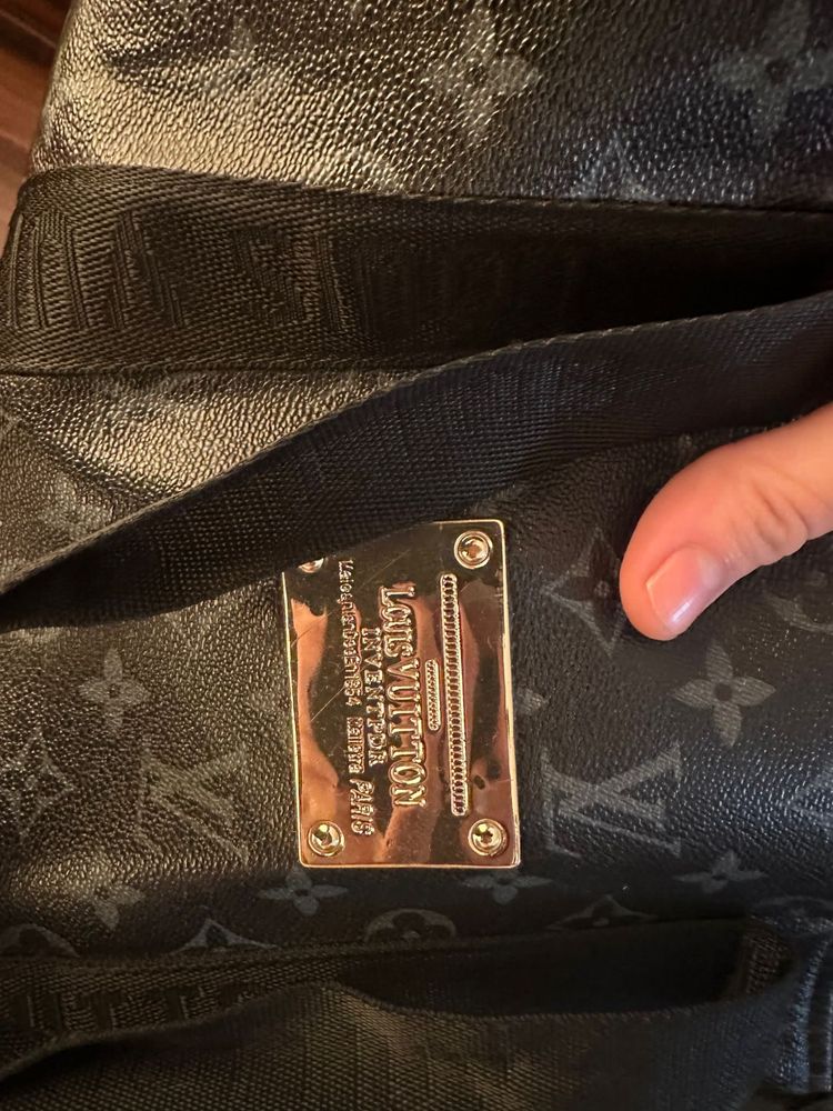 vând bag louis vuitton