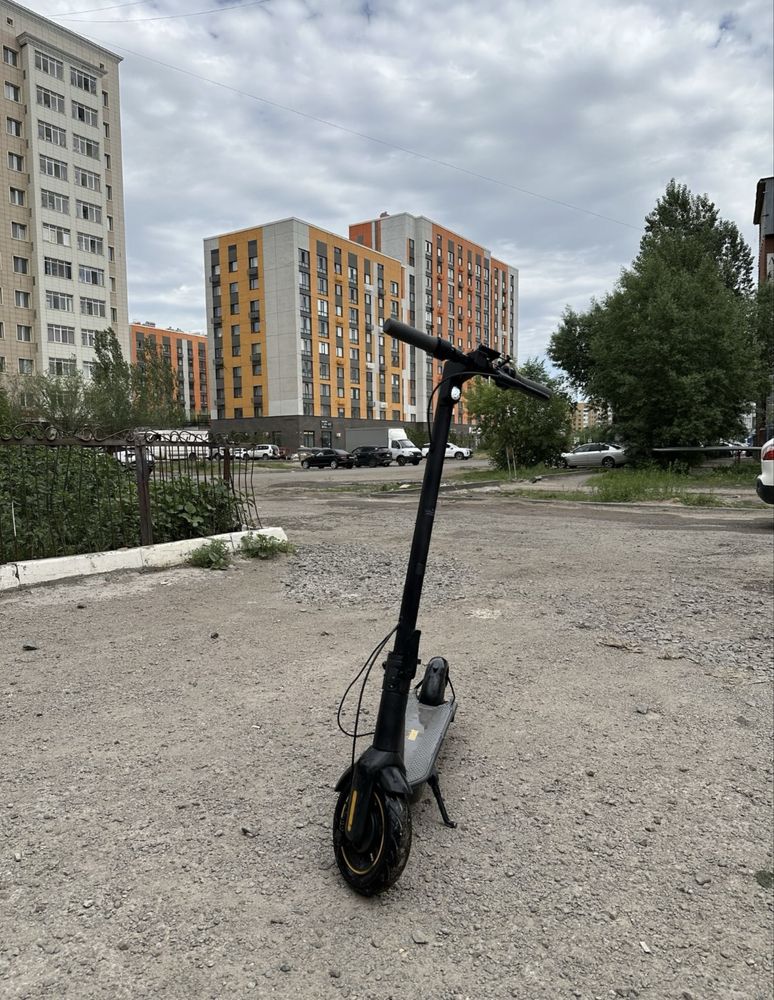 Ninebot max g30 kickscooter