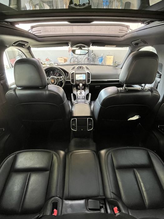 Porsche cayenne 2016 3.0d CHRONO 130000km 4x4 panoramic accept schimb