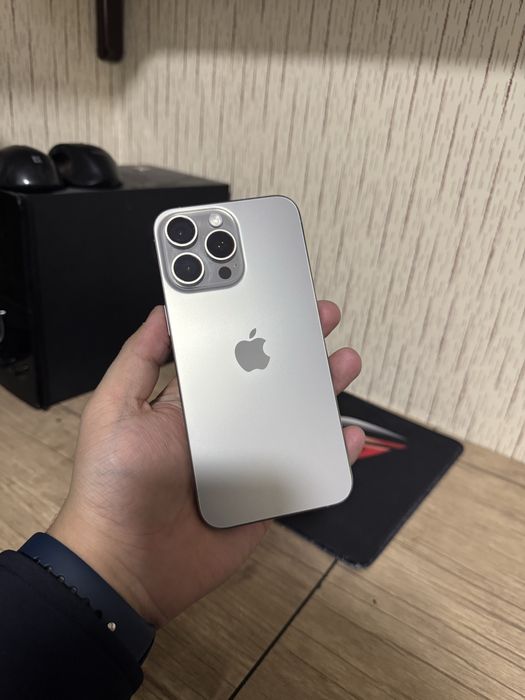 Iphone 15 pro max 256 89 yomkst karobkali