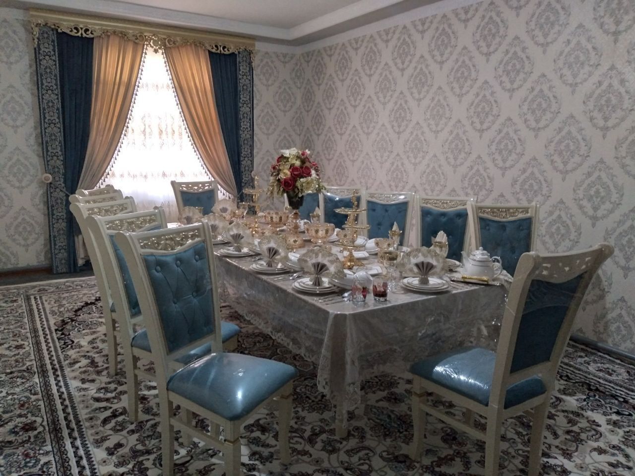 Нурафшон шахарда (Тойтепа) Уй сотилади