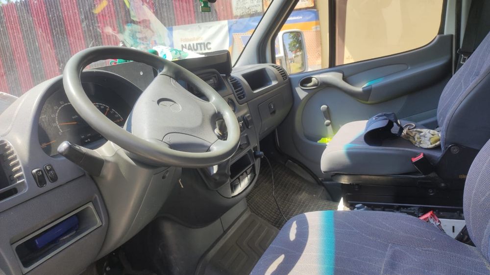 Autoplatforma Mercedes