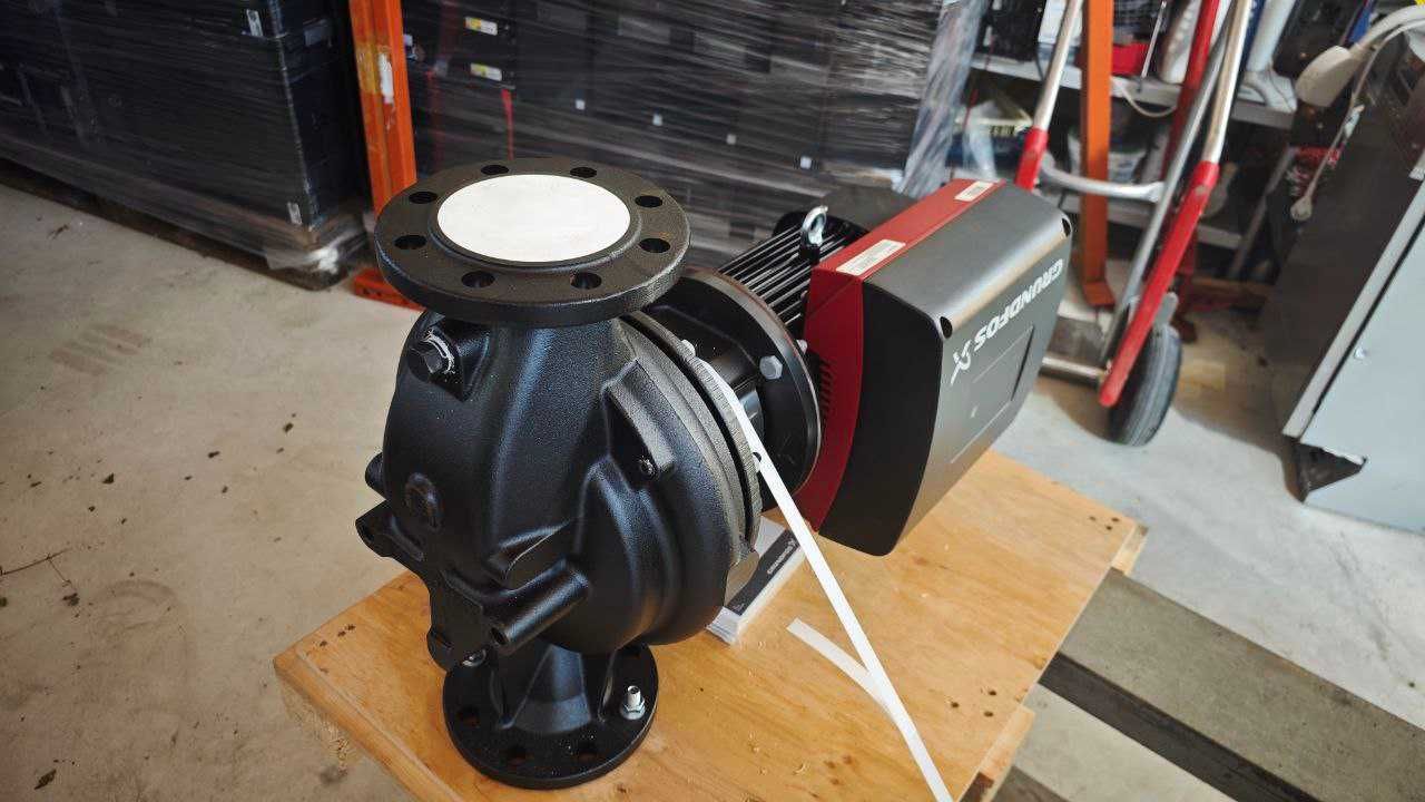 Grundfos TPE 80-170/4 Линейна едностъпална помпа