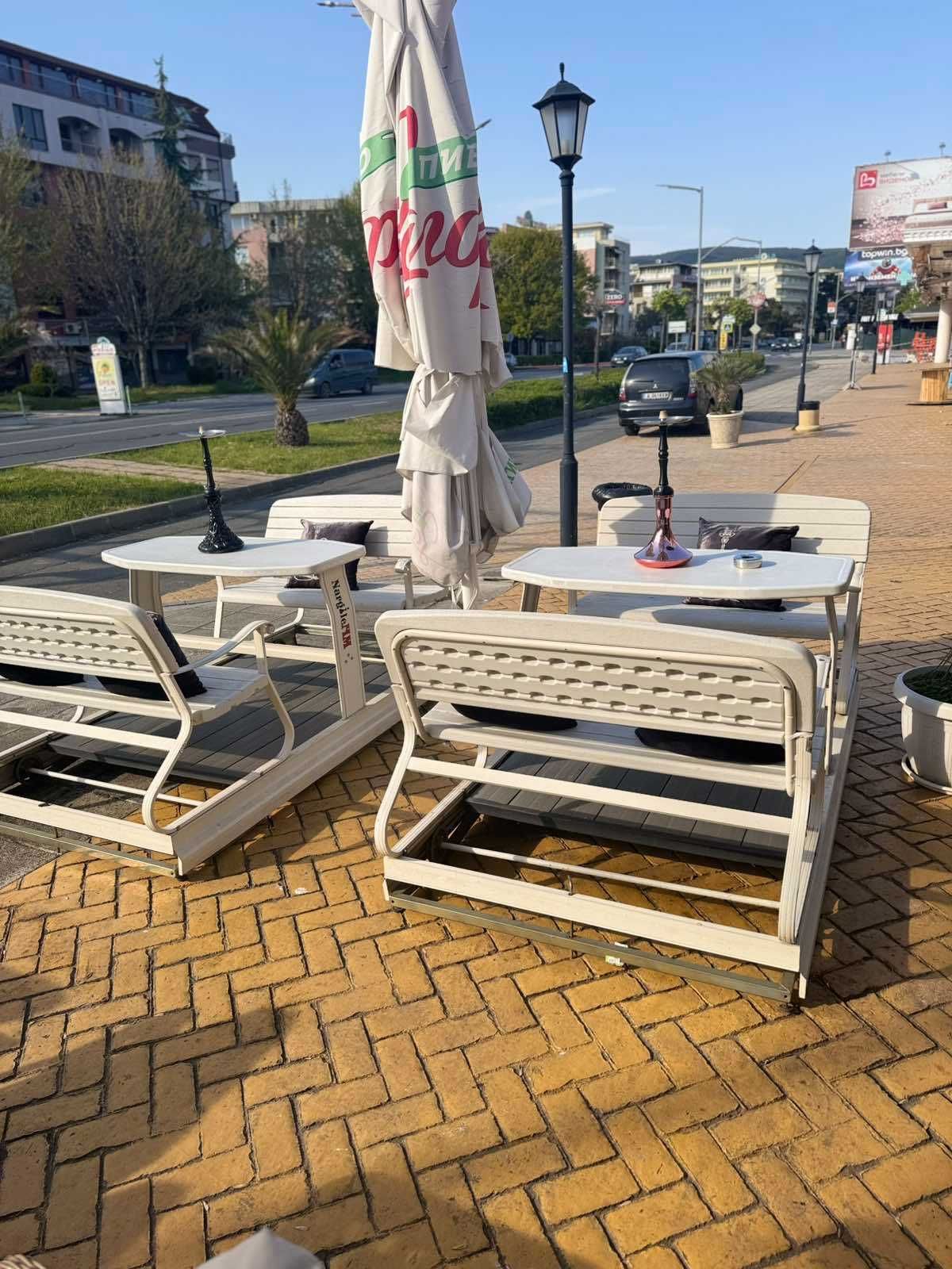 Комплект пейка с маса и люеещт механизам