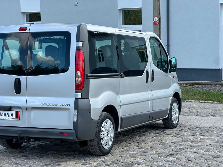 Opel Vivaro*autoturism 8+1 locuri*navigatie*2.0 diesel*aer conditionat