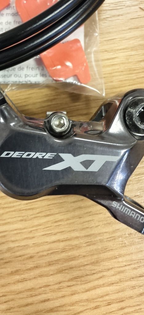 Комплект Shimanо Deore XT лостове BL-T8100,калипери BR-M8120 4 бутални