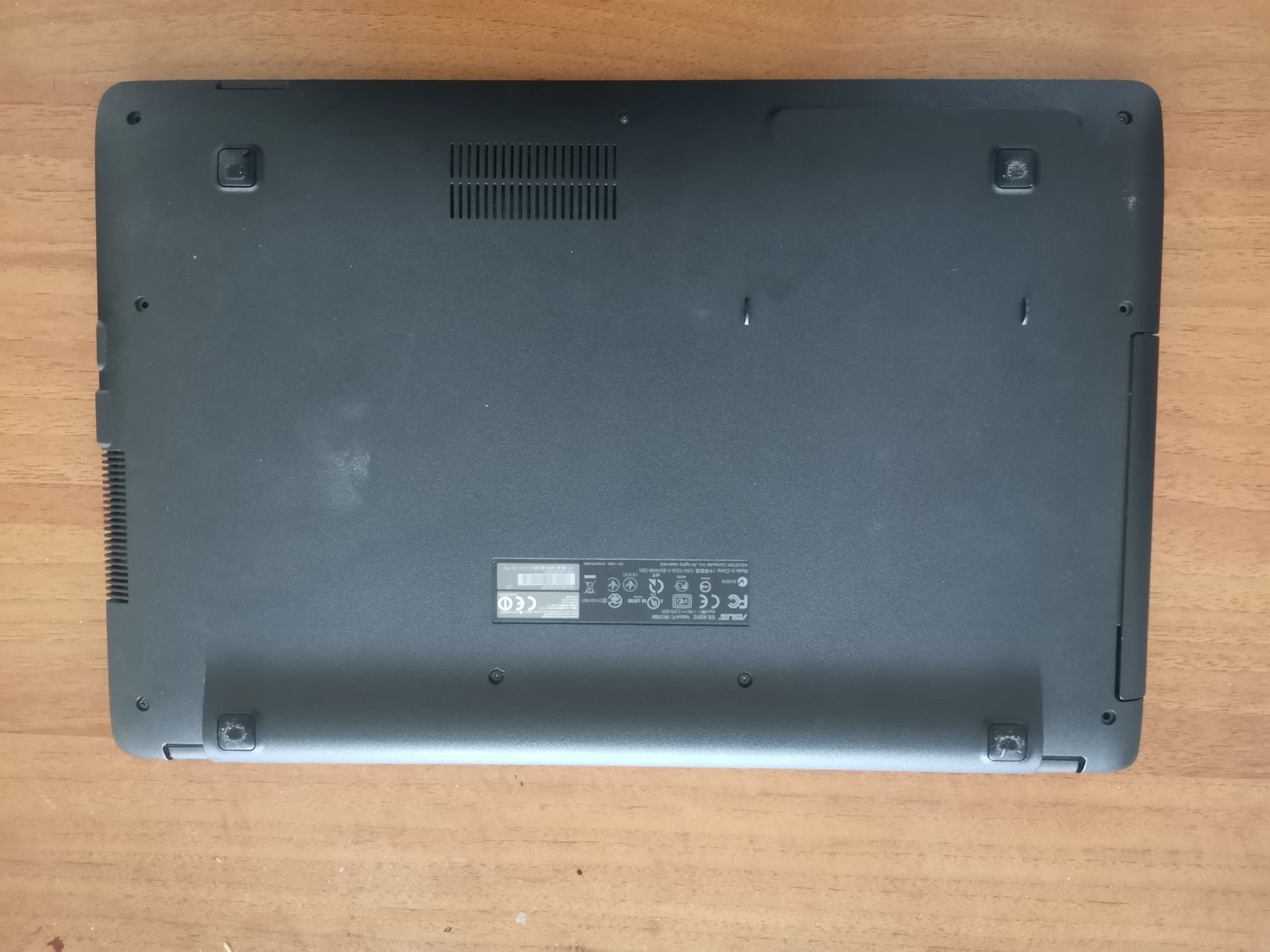 Vând Laptop Asus X551CAP funcțional doar cu display defect
