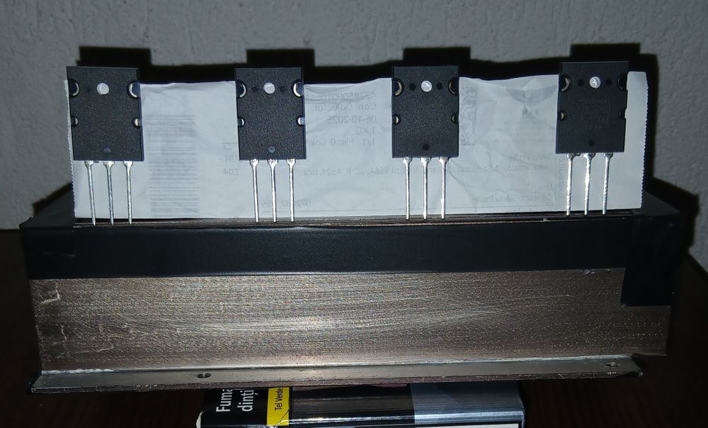 Vând 2 buc kit-uri de răcire pentru proiect,,Comandă motor de 146W'