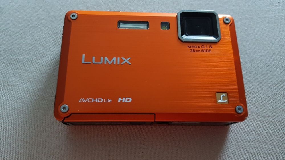 Panasonic lumix dmc ft1 sony hx200v sony h50