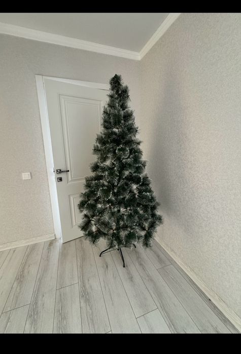 Продам искусственную елку