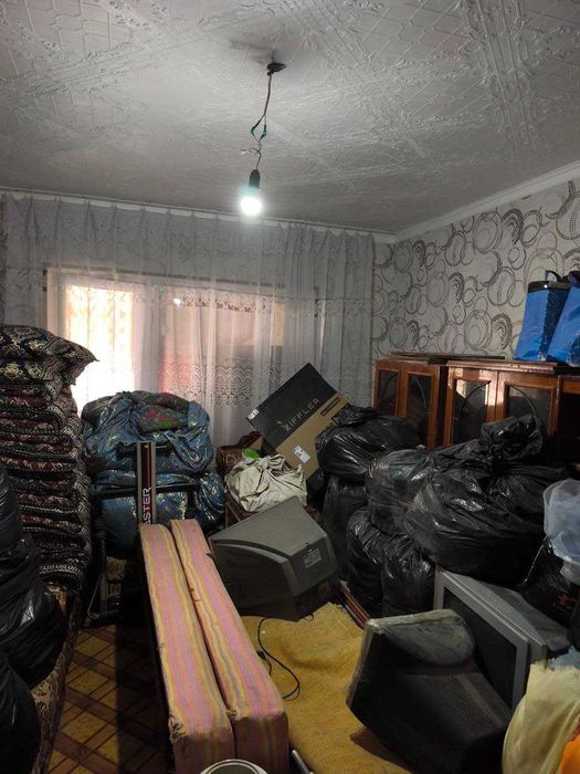 г. Ангрен, 3/1/4, без ремонта