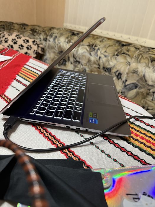 Лаптоп MSI Creator Z16