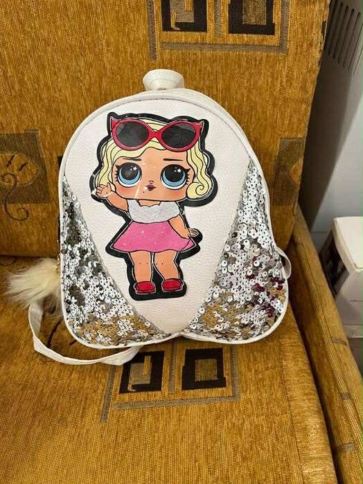 Светеща раничка на LOL