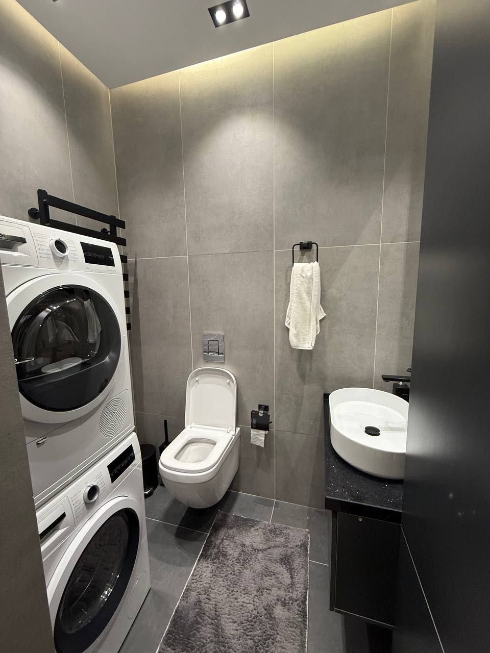 Mirabad Avenue Продается 2 комнатная квартира ремонт ул.Кунаева