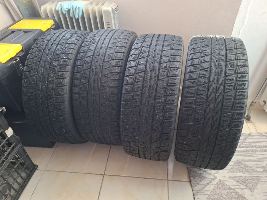 Шины  205/55/16 комплект