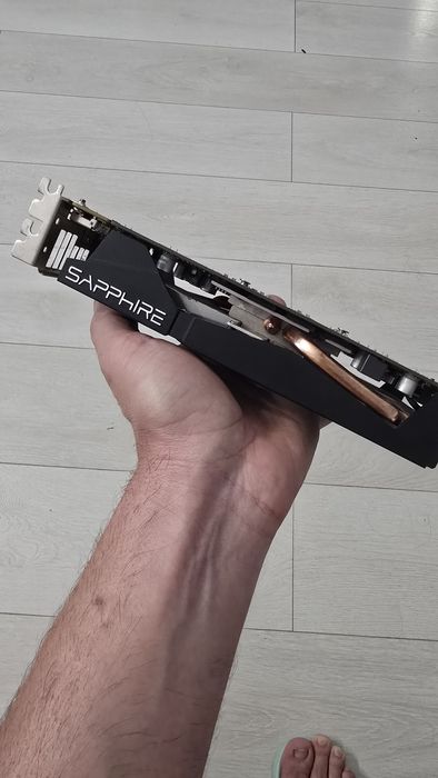 Placa Video Gigabite Saphire R7