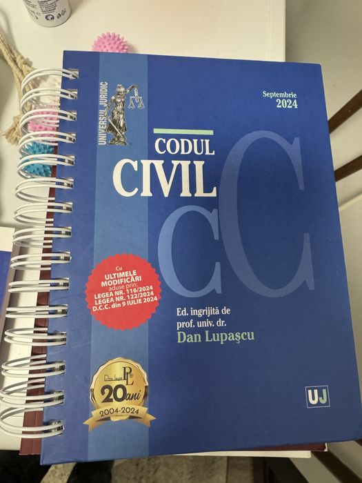 7 Carti pentru studentii la DREPT an 1