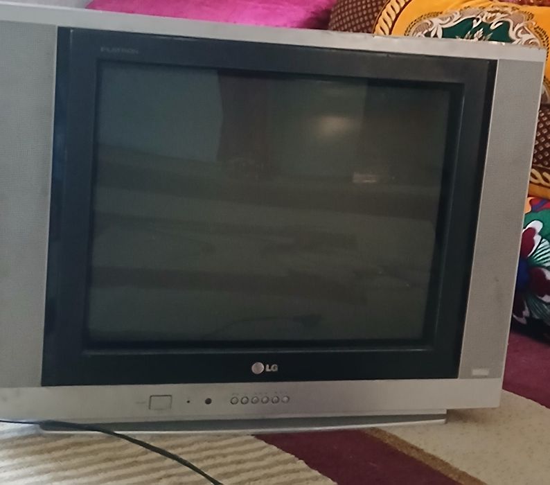 Телевизор LG за 10 тыс