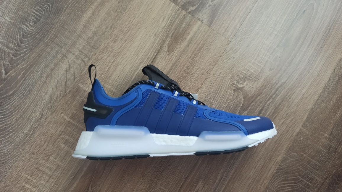 Adidas NMD_V3 - Чисто нови