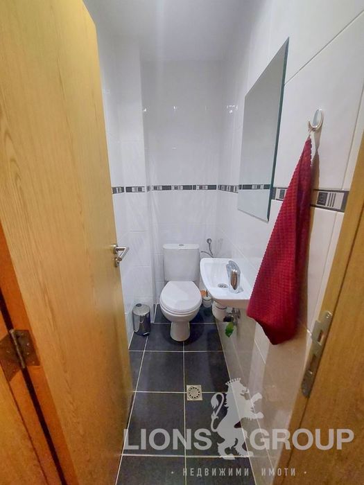 Продава се Тристаен апартамент в Варна, м-т Св. Никола - 96 кв.м за 2063 €/кв.м - Снимка #9