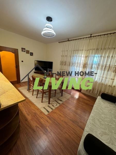 Продава се Тристаен апартамент в Пловдив, Тракия - 60 кв.м за 2050 €/кв.м - Снимка #2