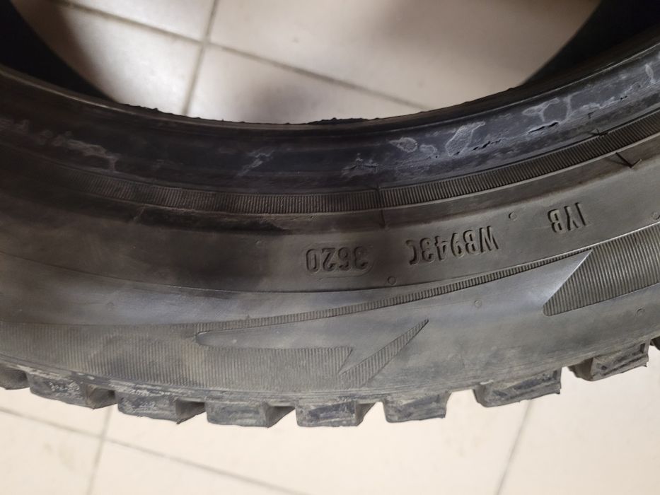 Зимняя резина Pirelli Ice Zero 2 235/45 R18