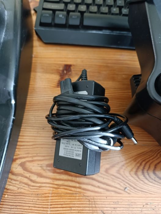 Продавам Logitech G27