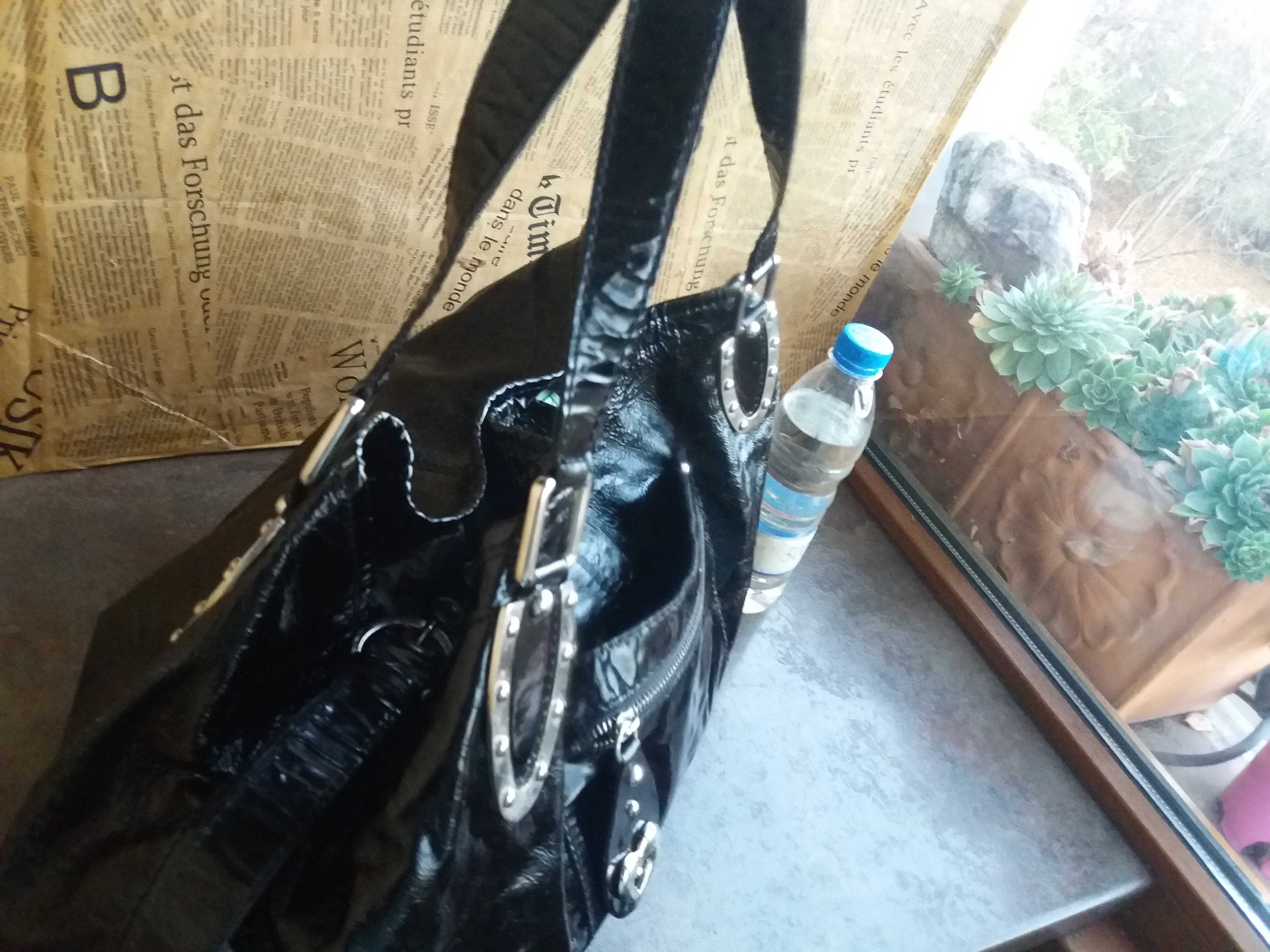 Голяма черна лачена чанта-естествена кожа