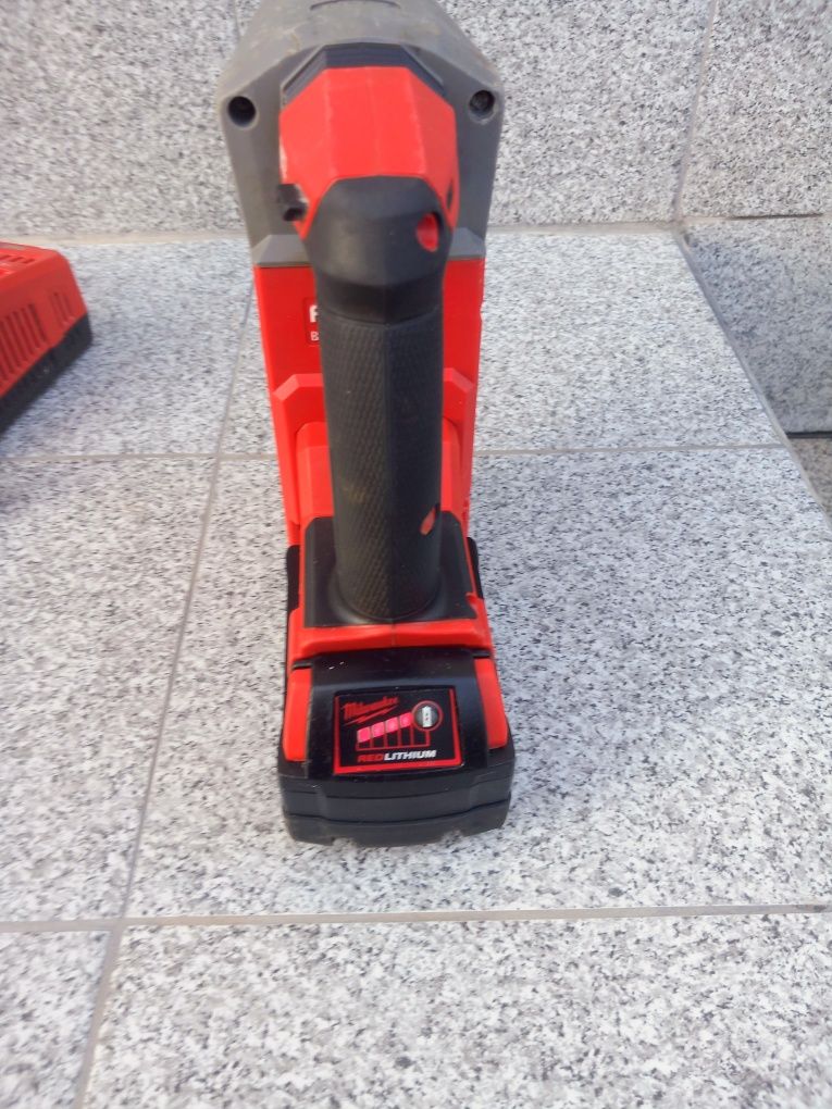 Milwaukee M18 FHX Перфоратор