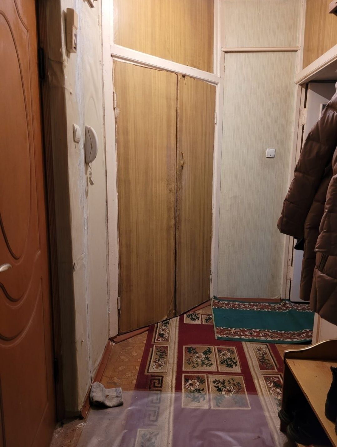 2-комн., 10 мкр., 1 этаж