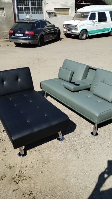 Vând canapea extensibila 170/95 cu suport de pahare