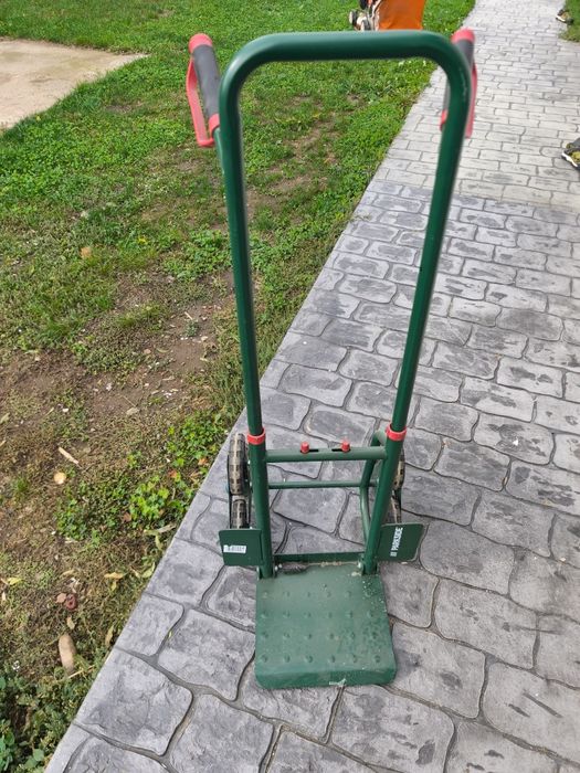 Liza Parkside că noua