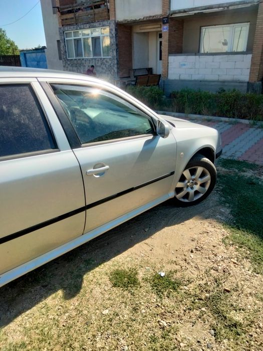 Vând Skoda Octavia