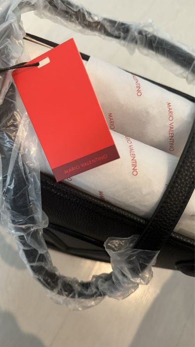 Чанта- Valentino