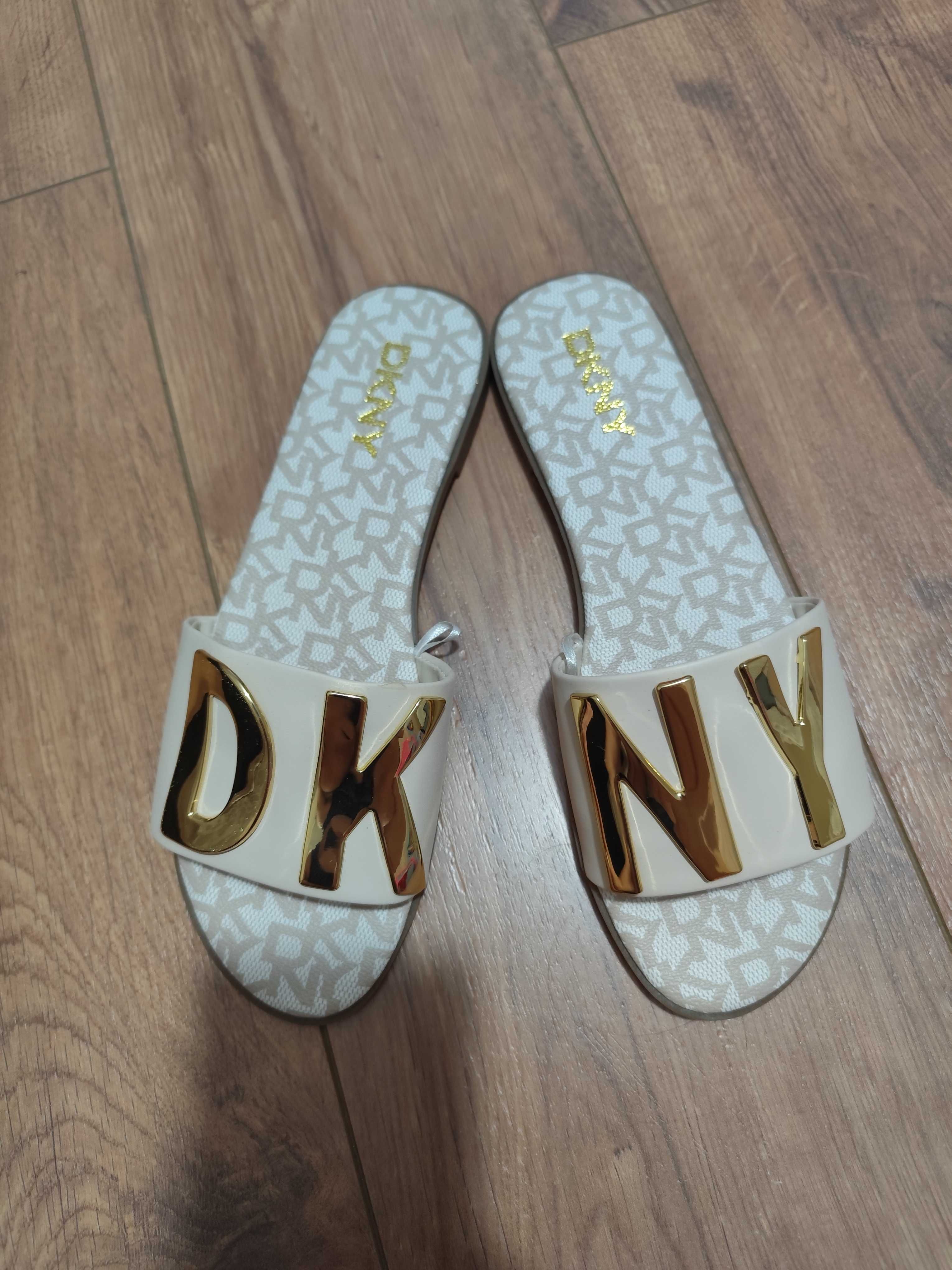 Дамски чехли DKNY