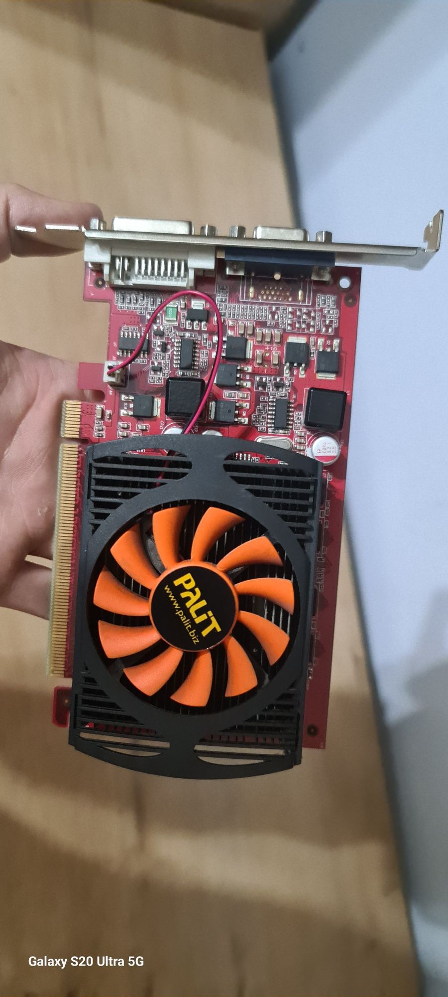 Продам видеокарту GT240 Palit 1024M DDR2 128B  Б/У в хорошем состоянии