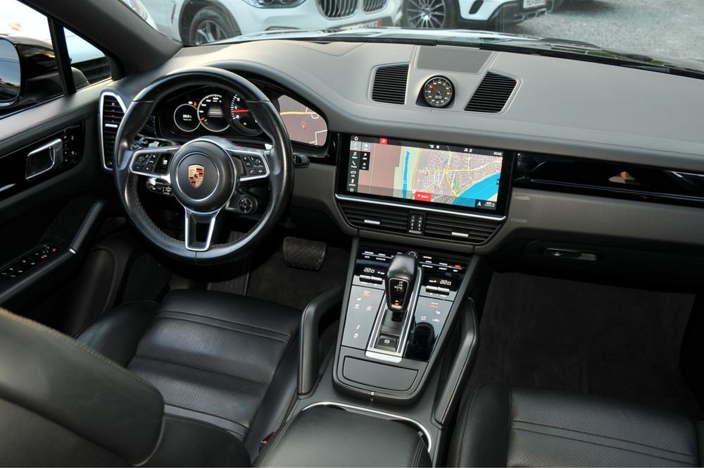 Porsche Cayenne Coupe 2019 340 cp