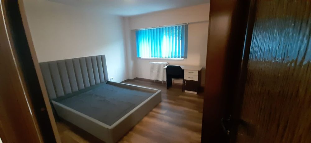 Dau în chirie apartament o cameră decomandat (nu garsonieră) Manastur