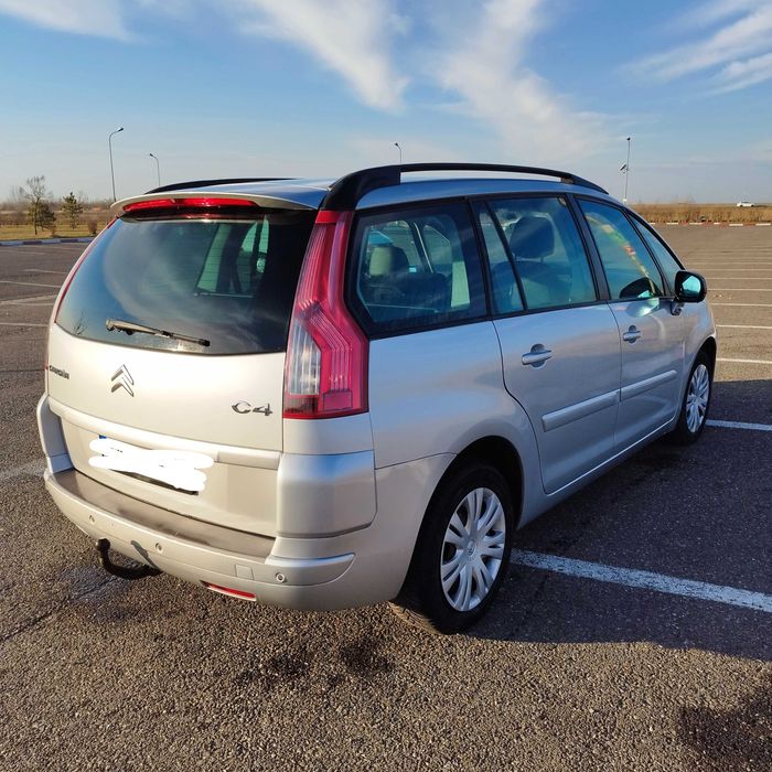 Vând Citroen C4 Grand Picasso