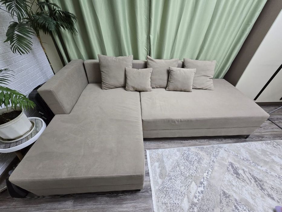 Продам диван почти новый