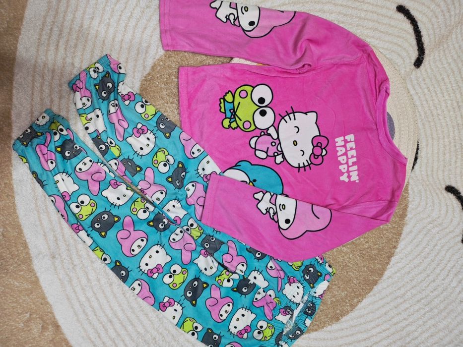 Велюровая пижама для девочки