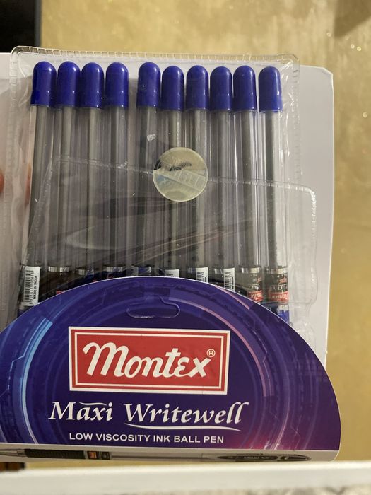 Продам упаковку ручек..