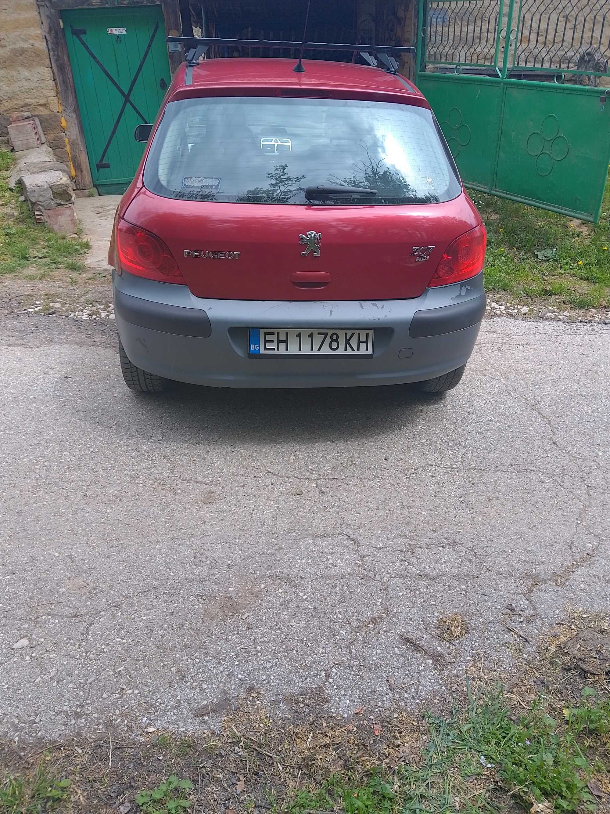 Продавам Пежо 307 нdi